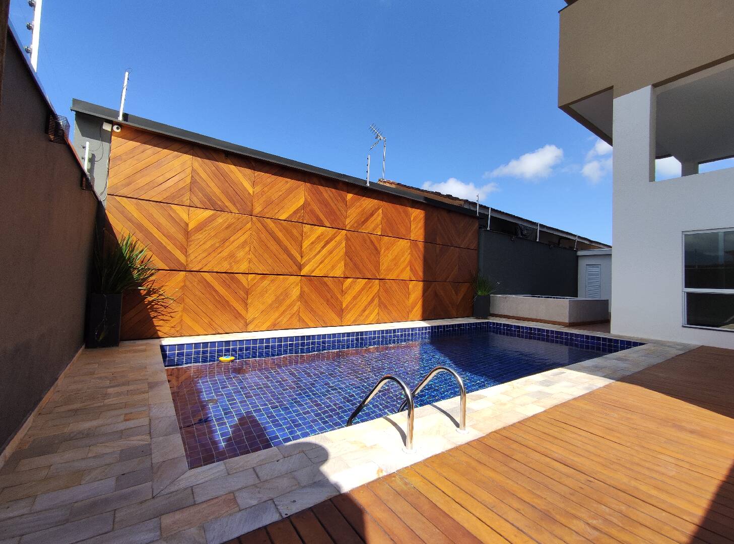 Apartamento com 117m2 No Centro de Ubatuba
