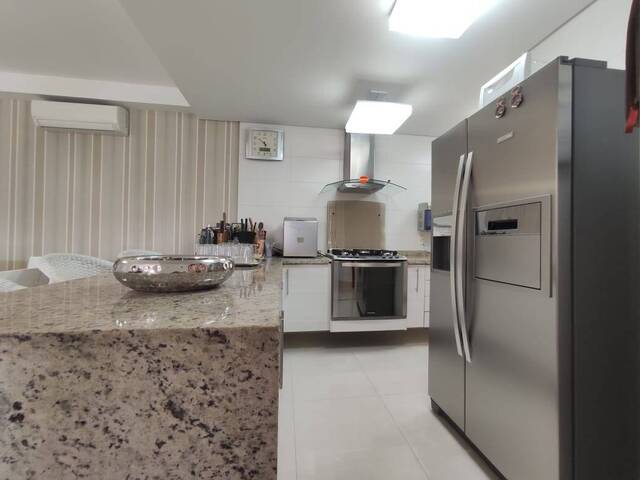 Apartamento para Venda em Ubatuba - 4