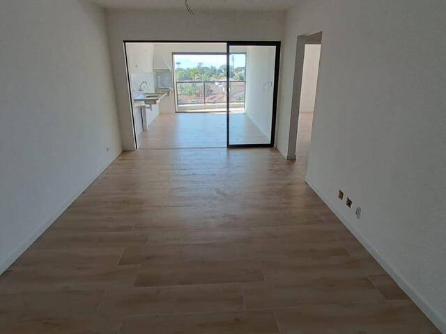Apartamento para Venda em Ubatuba - 5