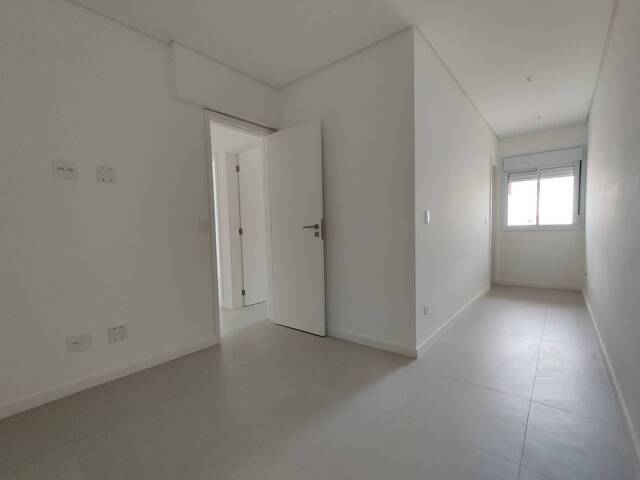 Apartamento para Venda em Ubatuba - 3